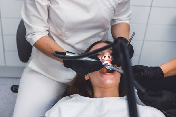 Best Emergency Tooth Extraction in Stratford Downtown, CT